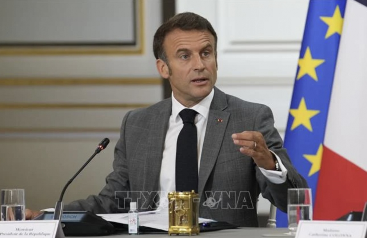 French President affirms solidarity with Vietnam in face of Typhoon Yagi